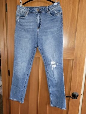 Kut from the Kloth Light Blue Distressed High Rise Boyfriend Jeans